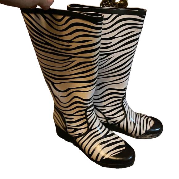 Michael Kors Zebra Rain Boots - Picture 1 of 4